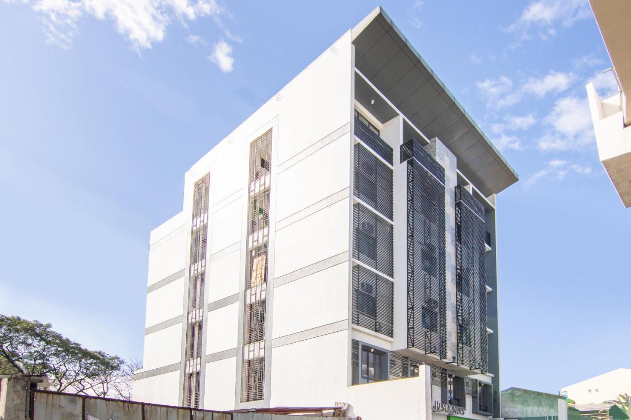 קואזון סיטי Oyo 136 Regal Residences מראה חיצוני תמונה