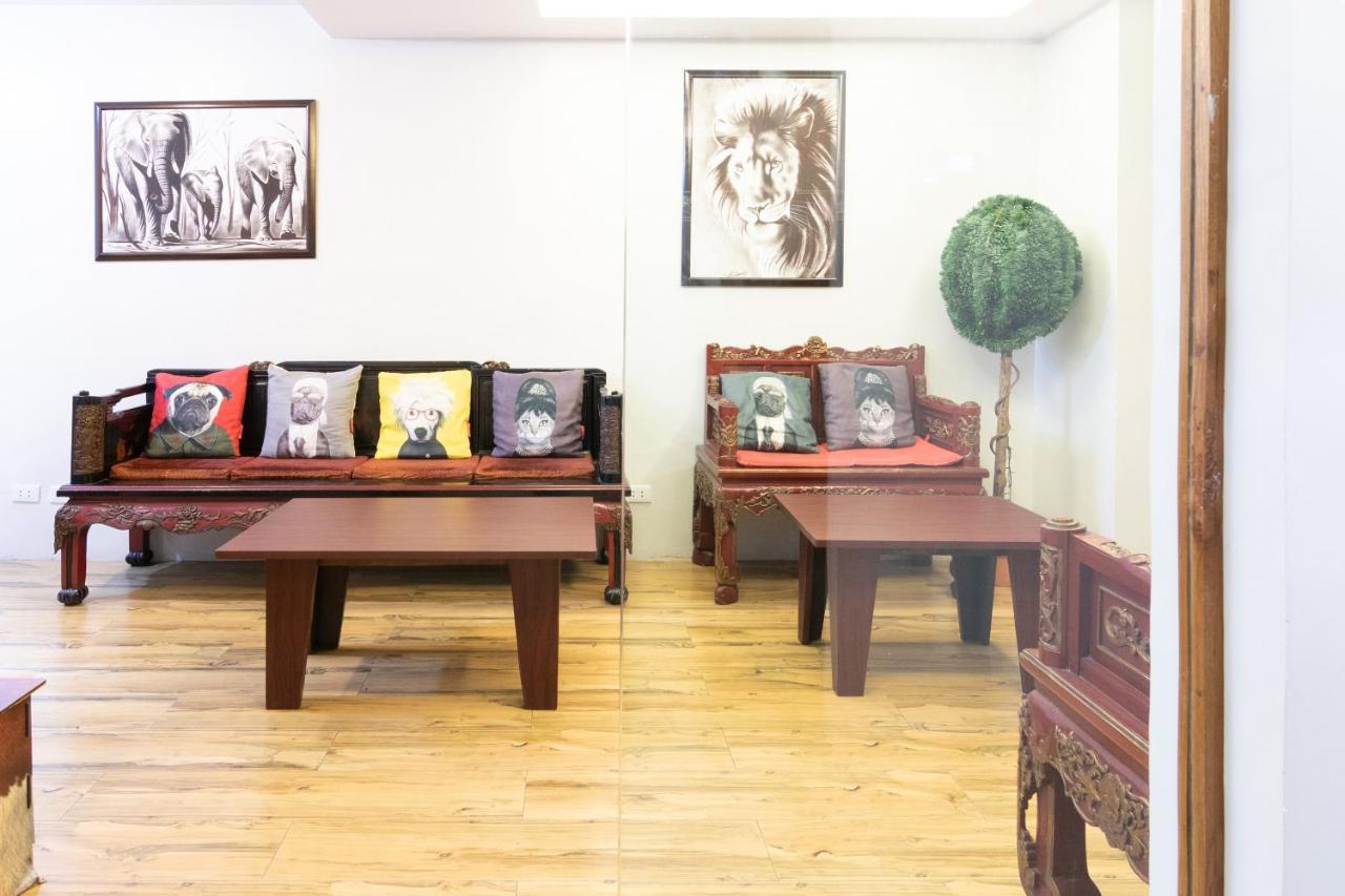 קואזון סיטי Oyo 136 Regal Residences מראה חיצוני תמונה